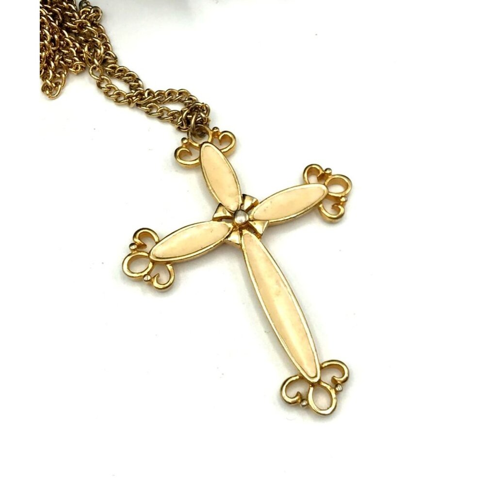 Vintage Gold Tone Cross Pendant Necklace
